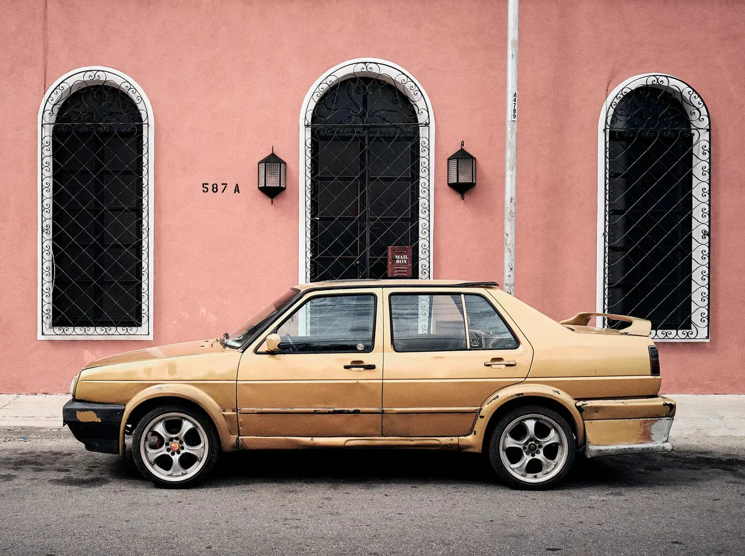 Gold Sedan - Image 2