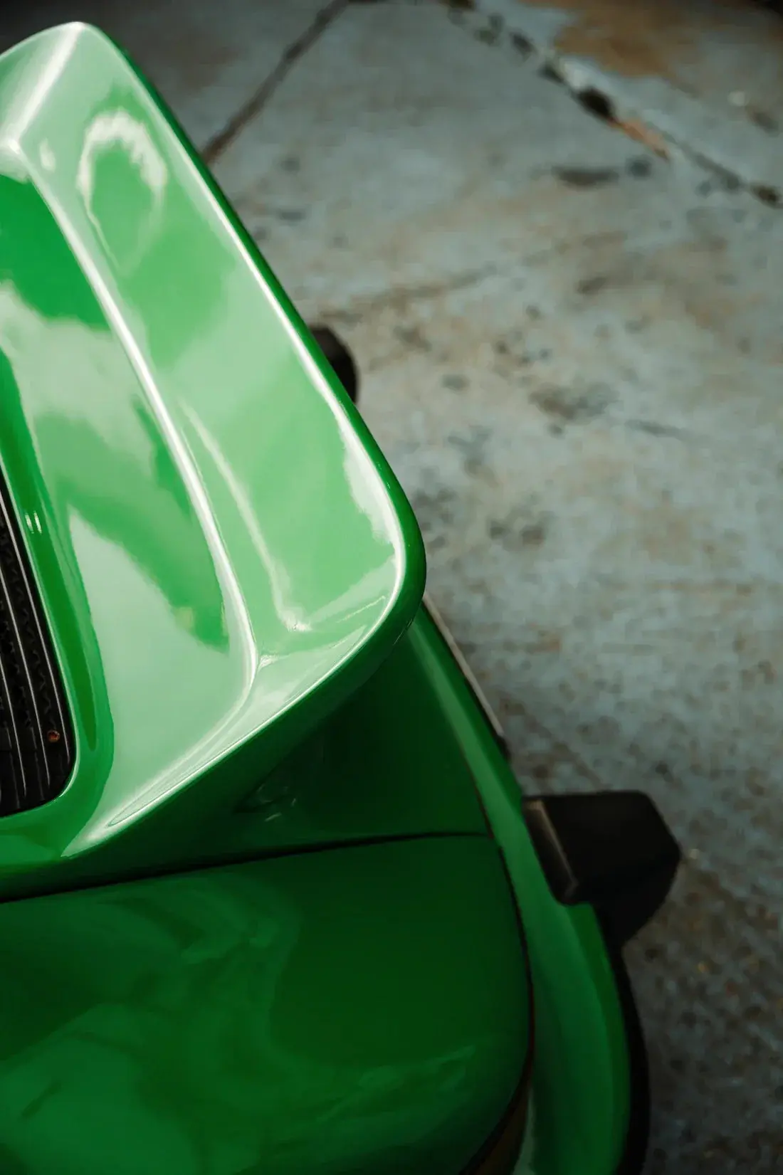 Green Wing - Image 2