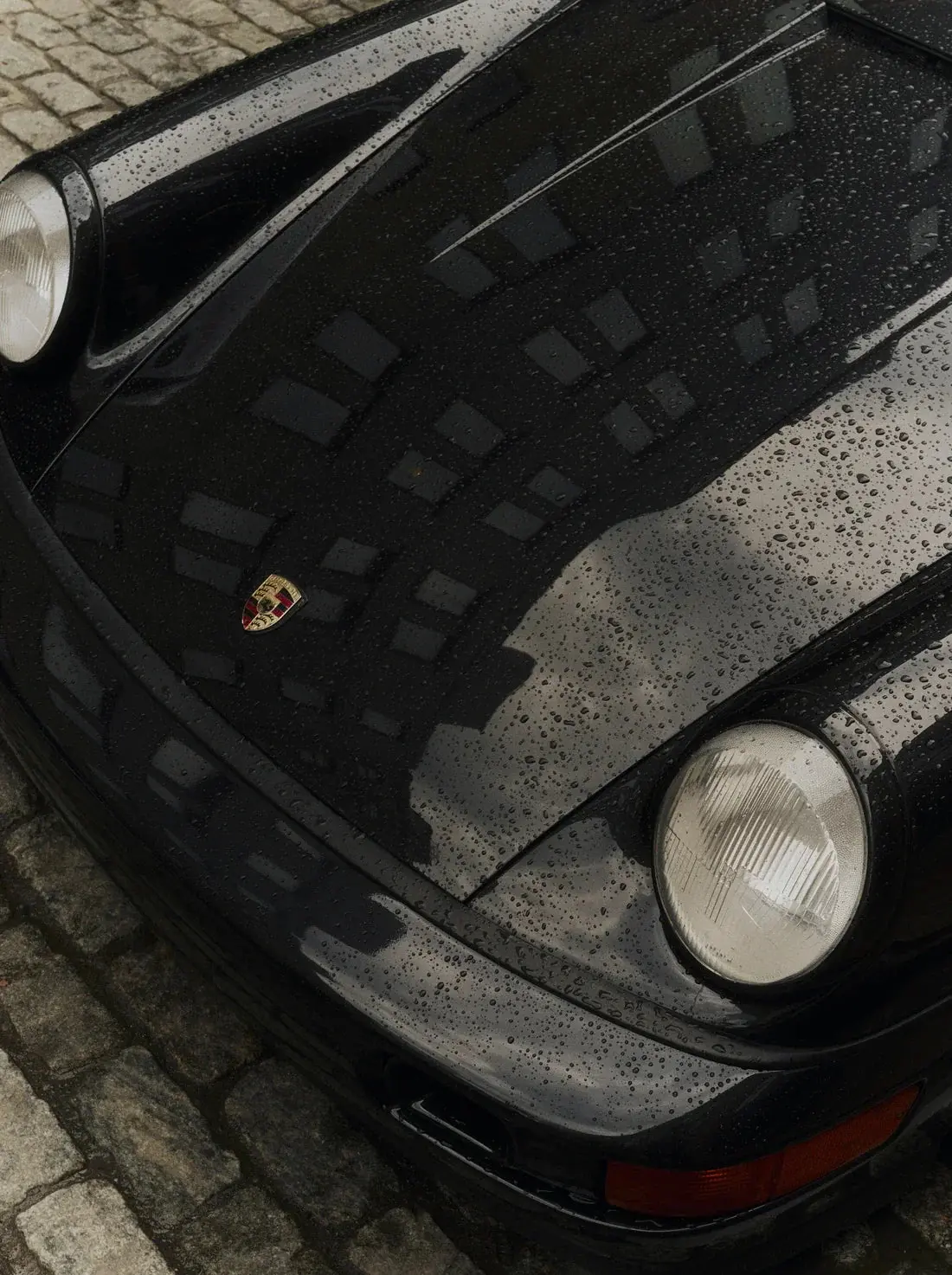 Porsche on cobbles 1 - Image 2
